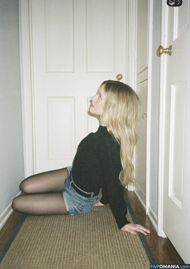 Lulu Wilson / luluswilson Nahý OnlyFans  Uniklá fotka #5