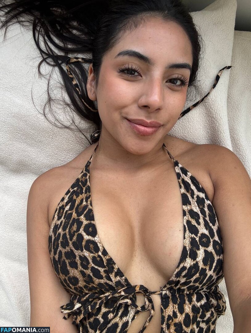 Lunapalorez Nahý OnlyFans  Uniklá fotka #4