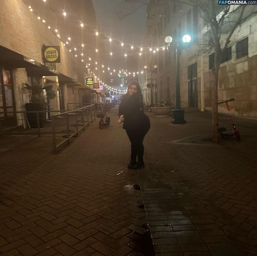 https: / luvvbuggbree Nahý OnlyFans  Uniklá fotka #17