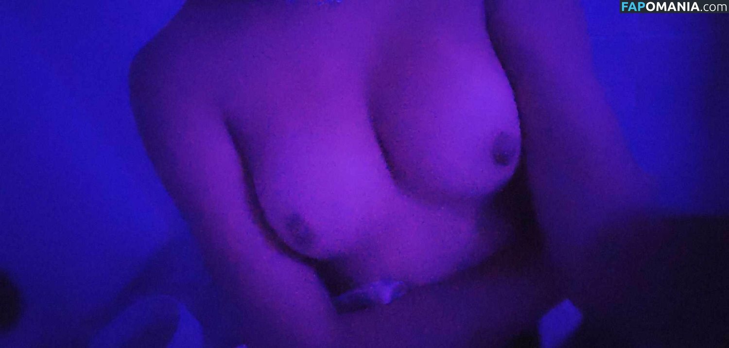 Luz Gabriela / gab_.y._ Nahý OnlyFans  Uniklá fotka #5