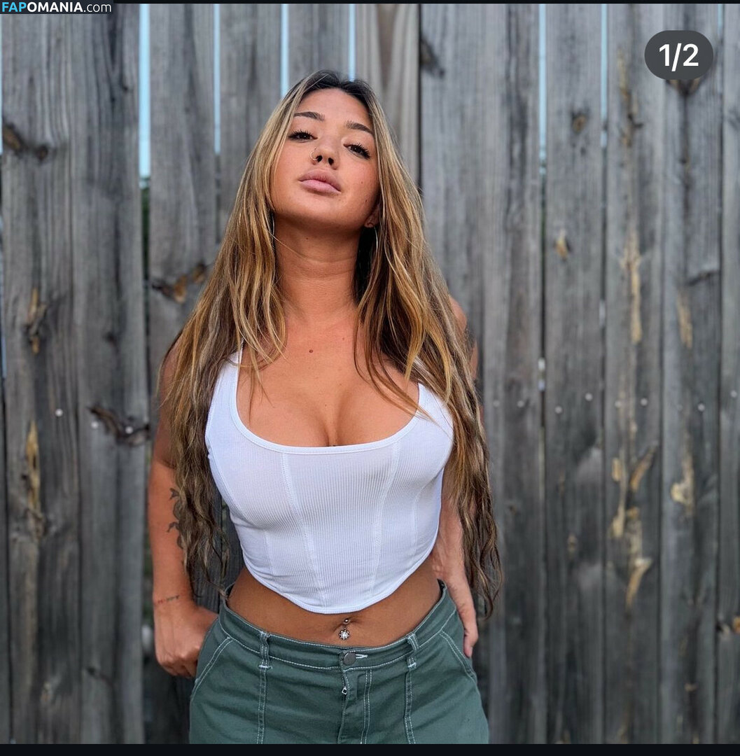 Lyssa Kegles / https: / itskegles Nahý OnlyFans  Uniklá fotka #1