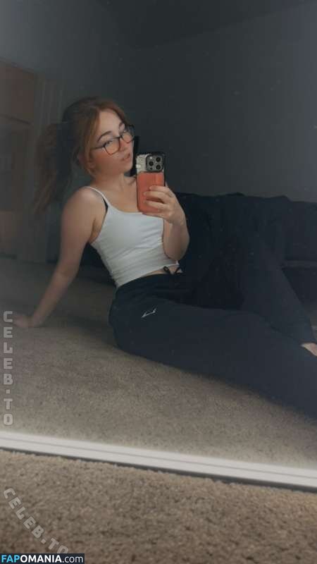Lyssaurora / https: Nahý OnlyFans  Uniklá fotka #359