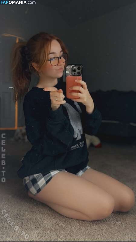 Lyssaurora / https: Nahý OnlyFans  Uniklá fotka #360