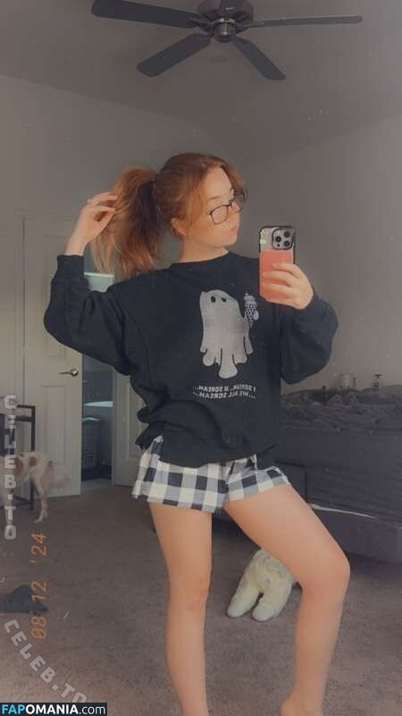 Lyssaurora / https: Nahý OnlyFans  Uniklá fotka #371