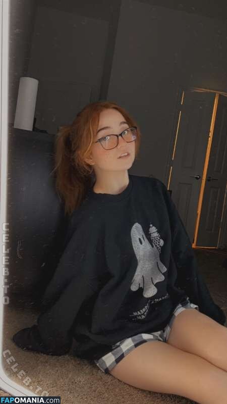 Lyssaurora / https: Nahý OnlyFans  Uniklá fotka #373