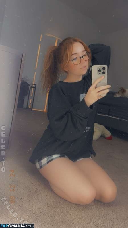 Lyssaurora / https: Nahý OnlyFans  Uniklá fotka #377