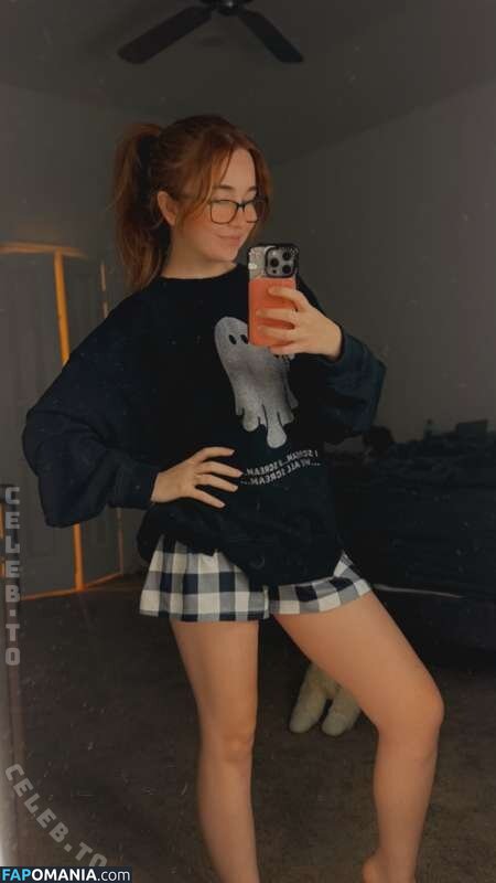 Lyssaurora / https: Nahý OnlyFans  Uniklá fotka #378