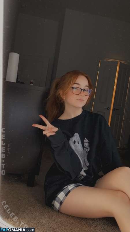 Lyssaurora / https: Nahý OnlyFans  Uniklá fotka #379