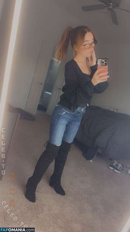 Lyssaurora / https: Nahý OnlyFans  Uniklá fotka #381