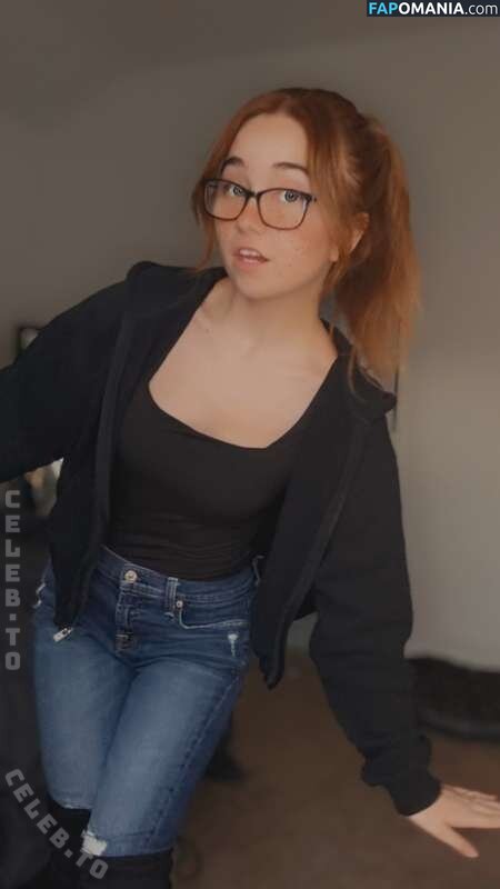 Lyssaurora / https: Nahý OnlyFans  Uniklá fotka #391