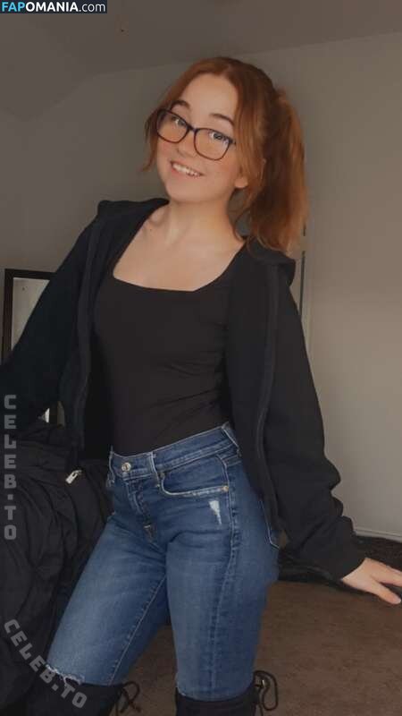 Lyssaurora / https: Nahý OnlyFans  Uniklá fotka #399