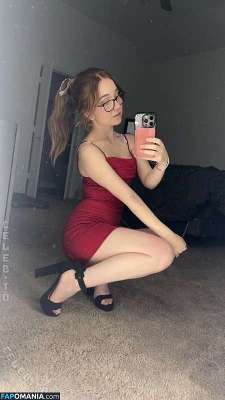 Lyssaurora / https: Nahý OnlyFans  Uniklá fotka #411