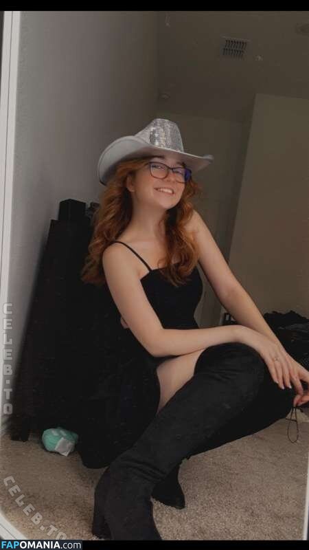 Lyssaurora / https: Nahý OnlyFans  Uniklá fotka #476