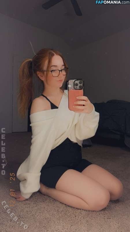Lyssaurora / https: Nahý OnlyFans  Uniklá fotka #533