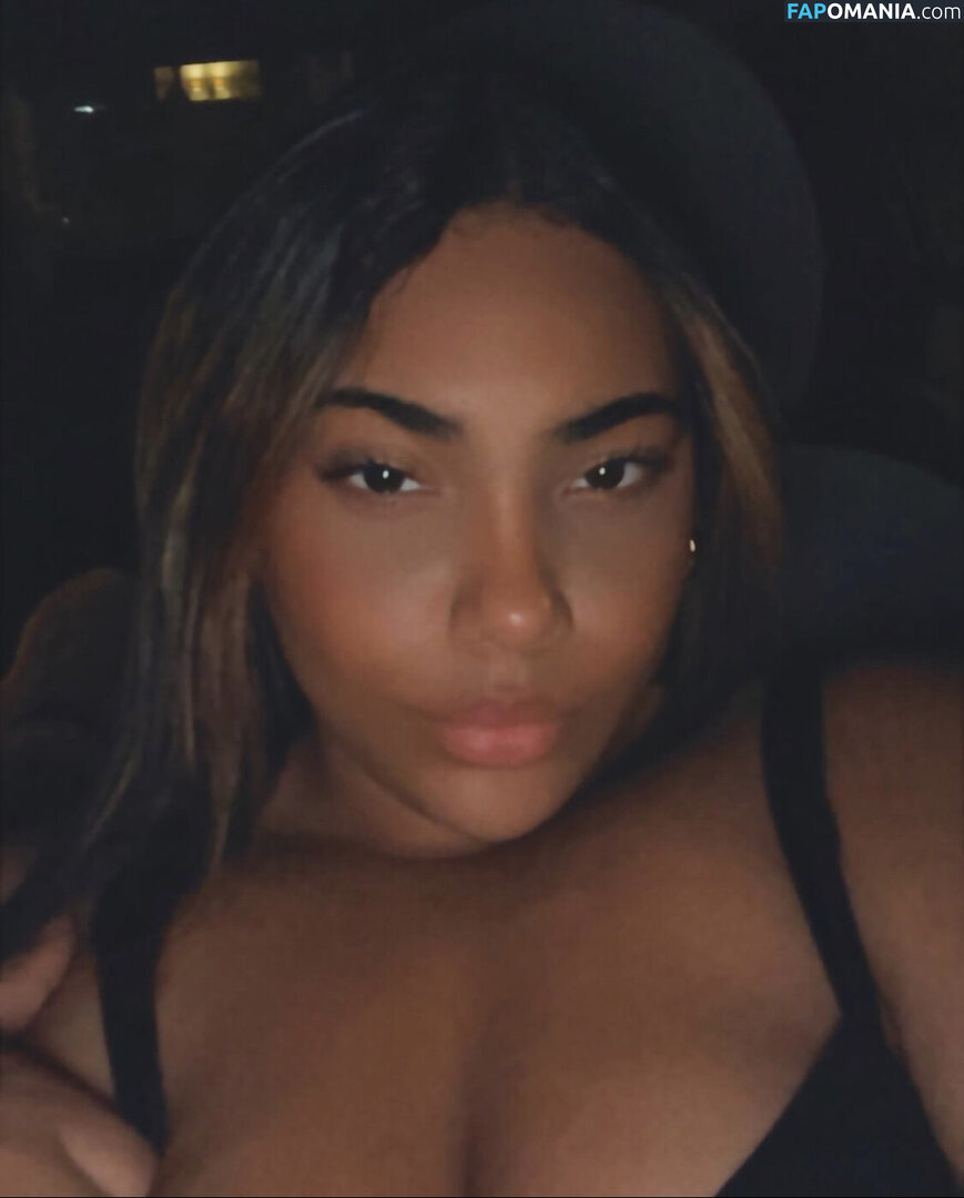 m.ariaher_ Nahý OnlyFans  Uniklá fotka #1