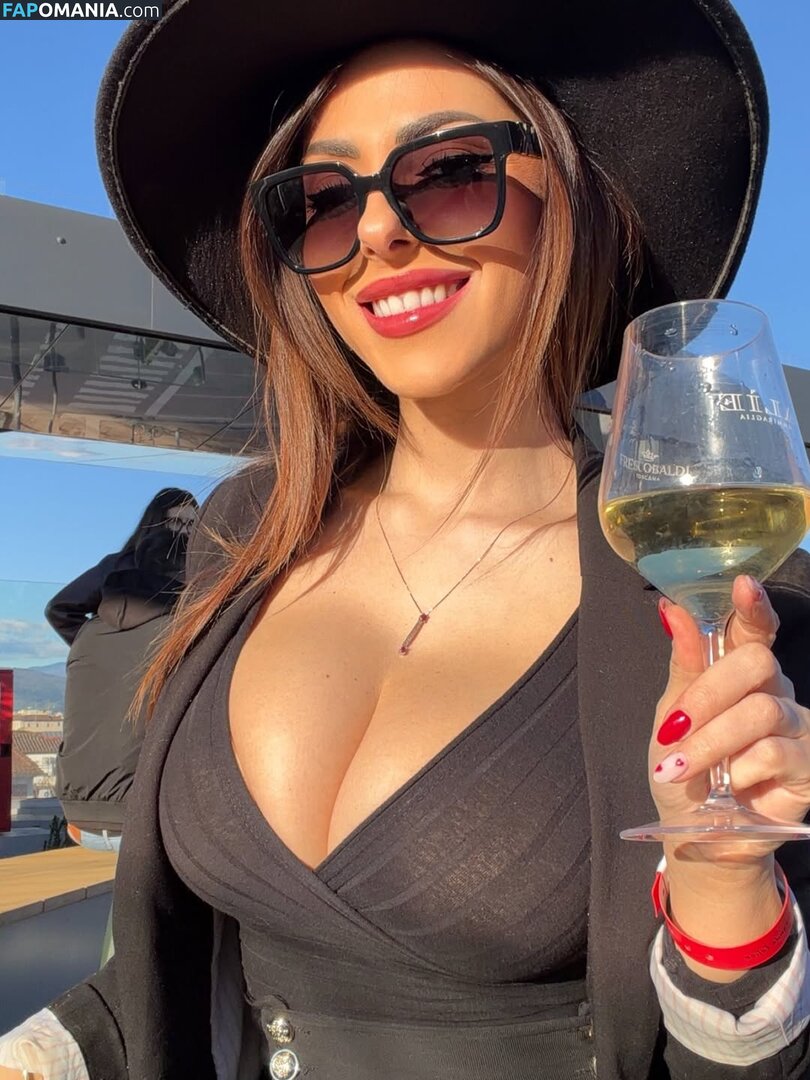 Maddalena Cabizzosu / madame_x_93 / madamex93 Nahý OnlyFans  Uniklá fotka #13