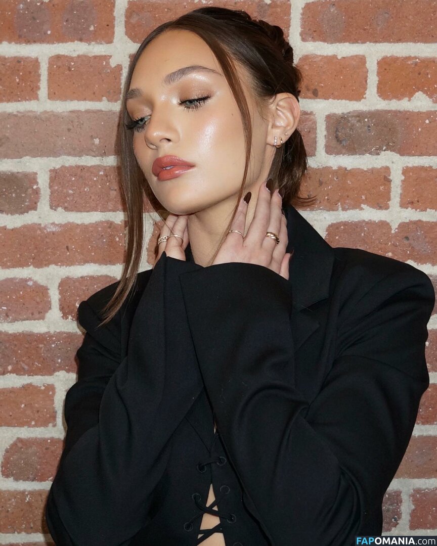 Maddie Ziegler / maddieziegler Nahý OnlyFans  Uniklá fotka #124