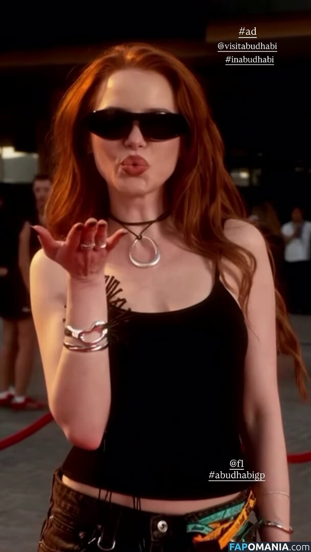 Madelaine Petsch / madelame Nahý OnlyFans  Uniklá fotka #18