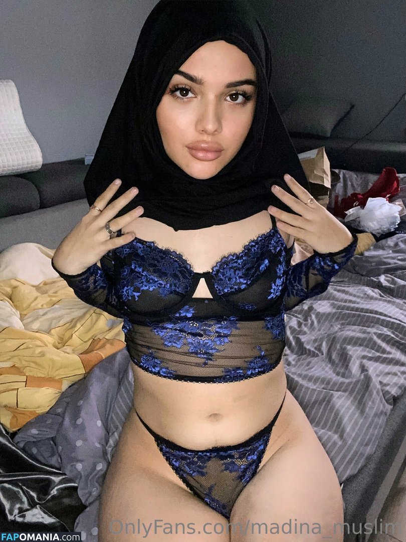 madina_muslim_x / u__m__x Nahý OnlyFans  Uniklá fotka #4