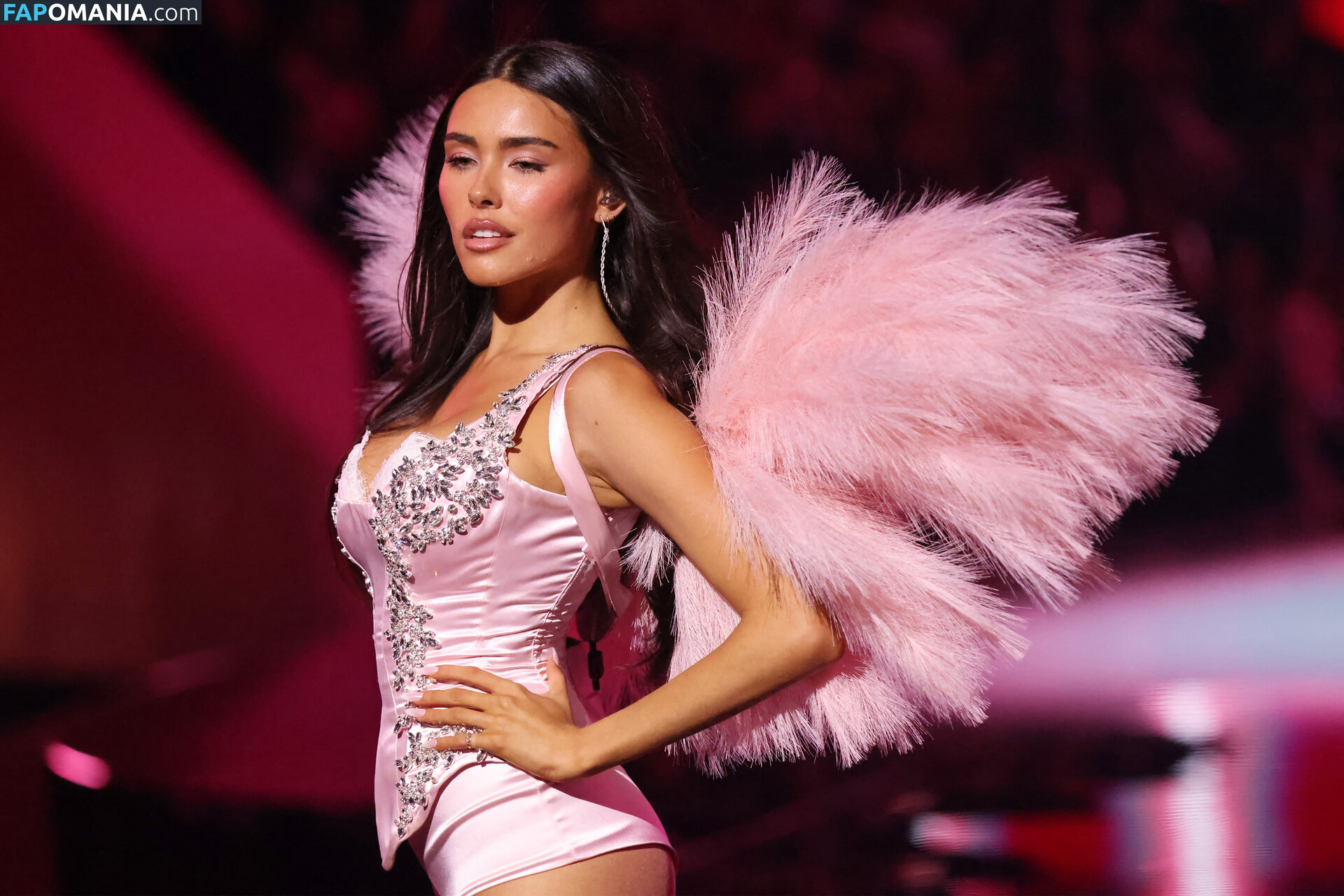 Madison Beer / madisonbeer Nahý OnlyFans  Uniklá fotka #69