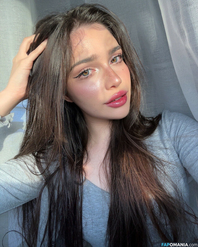 Mahiye Selin / selin.egmn / selin.z Nahý OnlyFans  Uniklá fotka #1