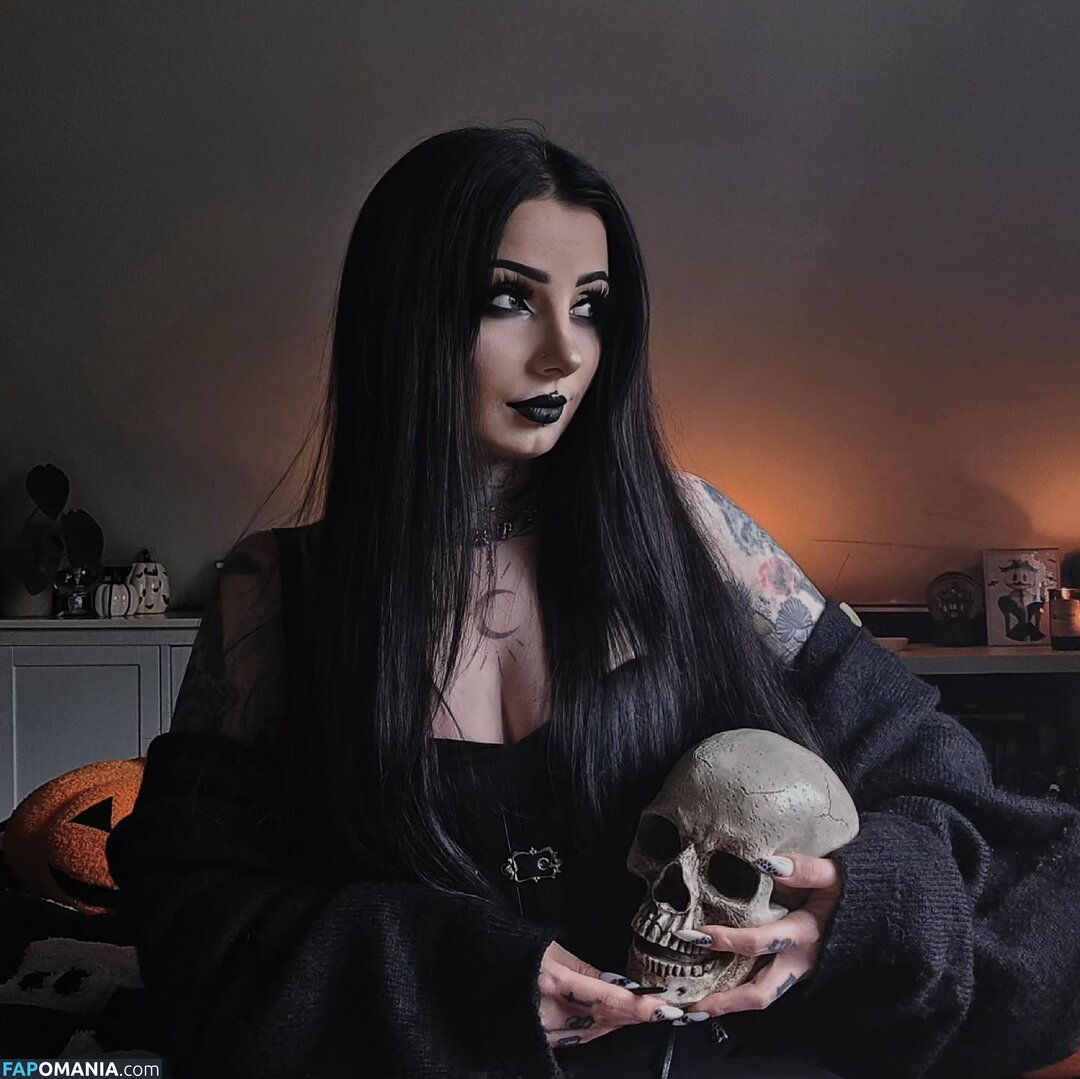 Marciasrarcia / Marta M. Nahý OnlyFans  Uniklá fotka #2