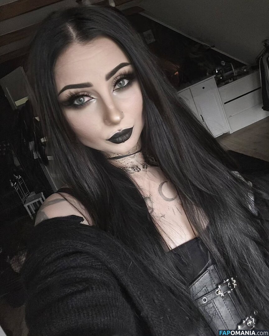 Marciasrarcia / Marta M. Nahý OnlyFans  Uniklá fotka #6