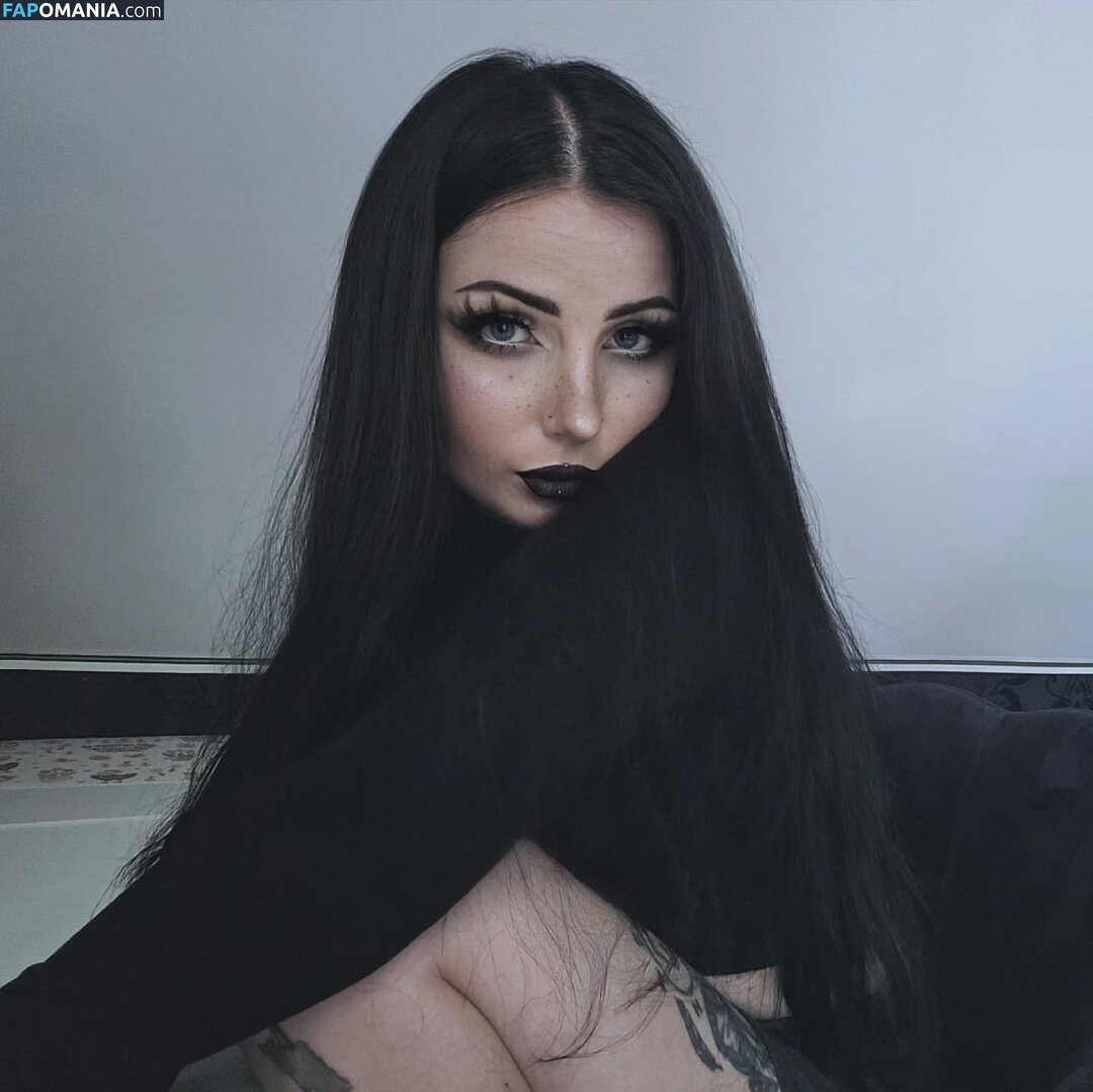 Marciasrarcia / Marta M. Nahý OnlyFans  Uniklá fotka #11