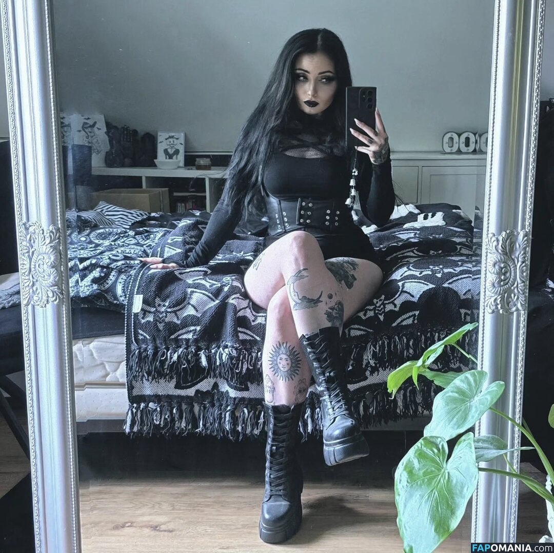 Marciasrarcia / Marta M. Nahý OnlyFans  Uniklá fotka #12