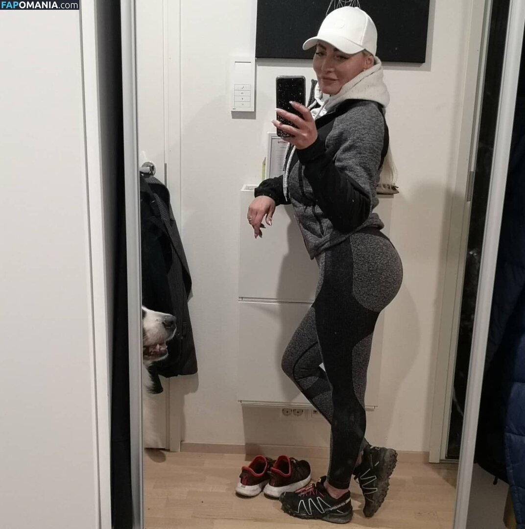 Marika Fingerroos / MarikaFinkku / fingerroos.marika / marikafingerroos Nahý OnlyFans  Uniklá fotka #54