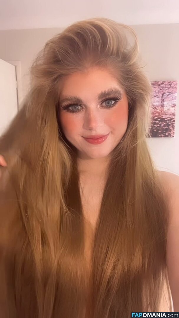 Marina Joyce / marinamewmeow Nahý OnlyFans  Uniklá fotka #3