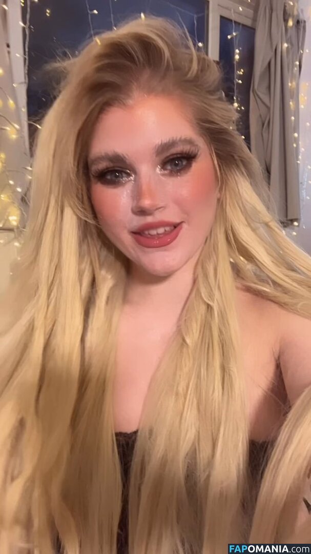 Marina Joyce / marinamewmeow Nahý OnlyFans  Uniklá fotka #7