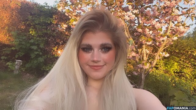 Marina Joyce / marinamewmeow Nahý OnlyFans  Uniklá fotka #12