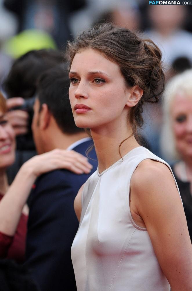 Marine Vacth / https: / marine_vacth / marinvacth Nahý OnlyFans  Uniklá fotka #7