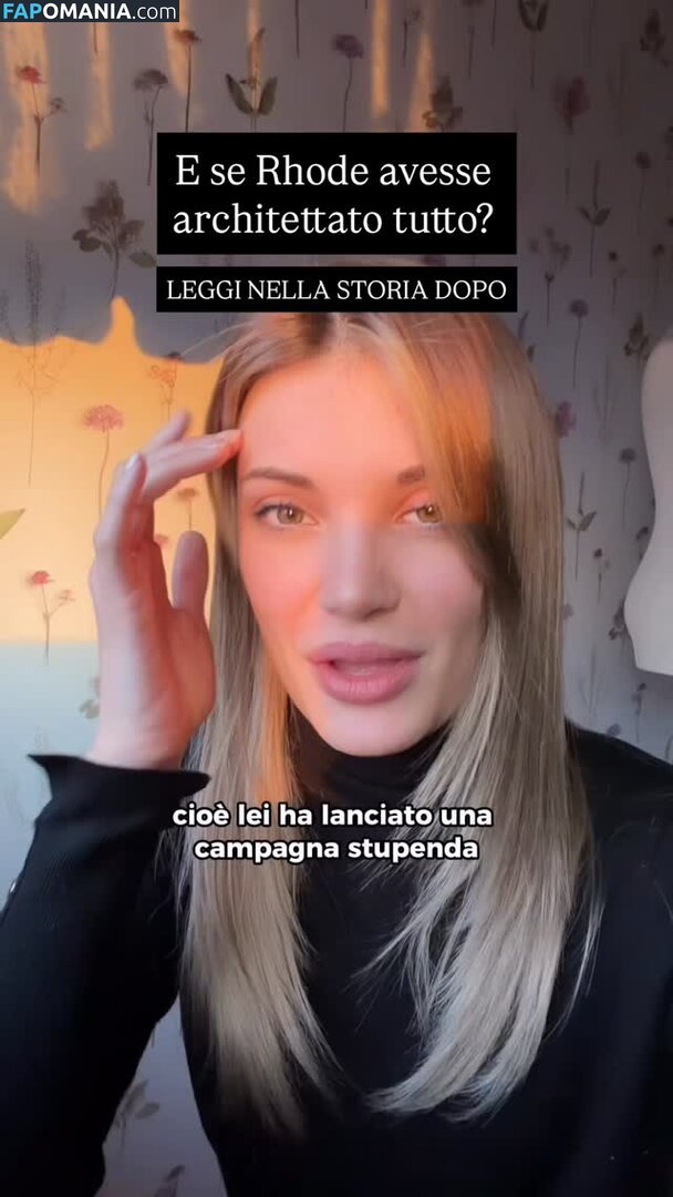 Martina Ragozza / https: / martinaragozza Nahý OnlyFans  Uniklá fotka #6