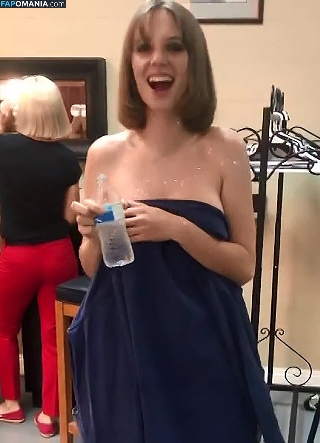 Maya Hawke / maya_hawke / neohawk2 Nahý OnlyFans  Uniklá fotka #471