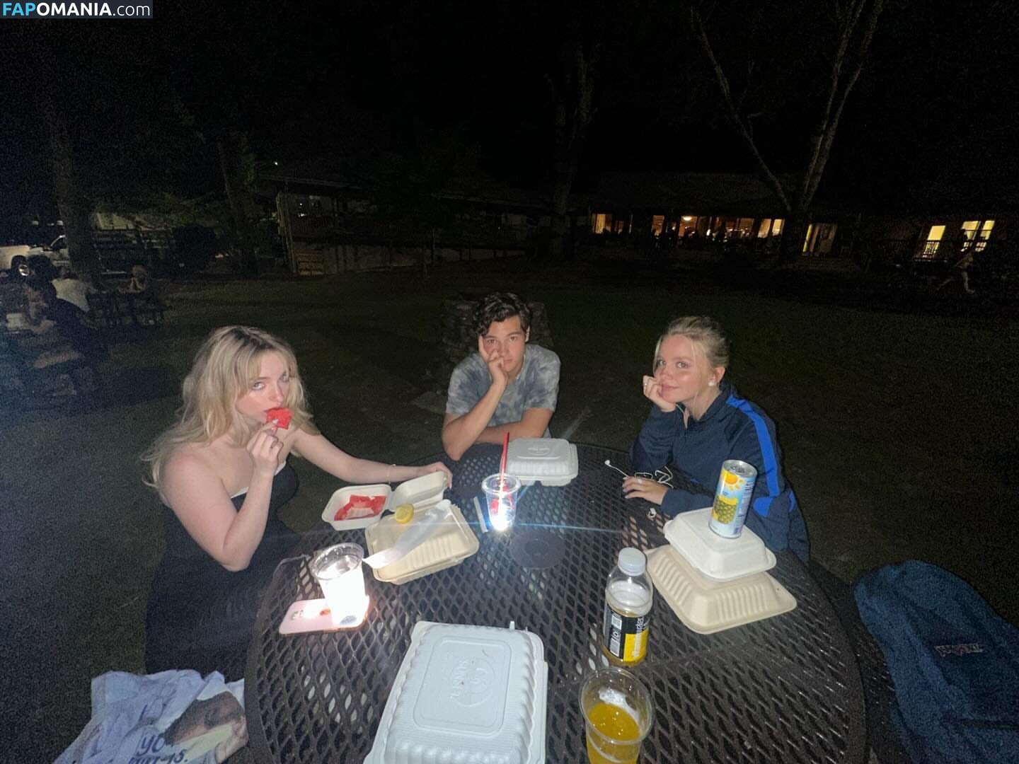 Mckenna Grace / mckennagrace / mckennagraceful Nahý OnlyFans  Uniklá fotka #188