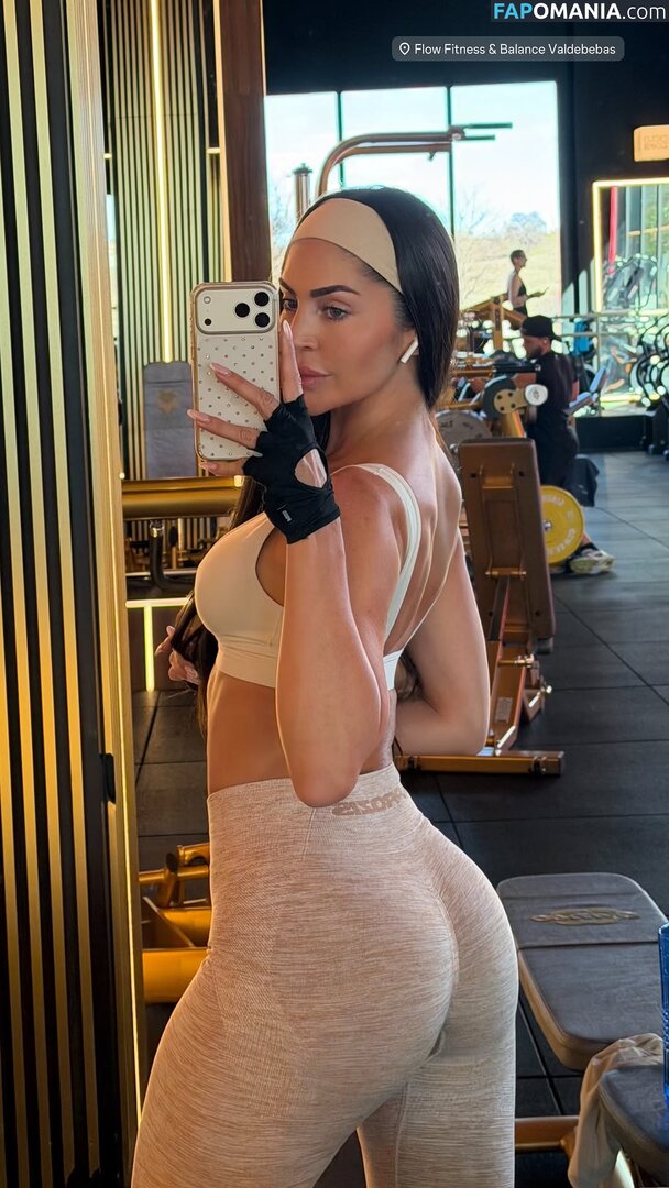Melania Puntas / https: / itsmelaniapuntas Nahý OnlyFans  Uniklá fotka #4
