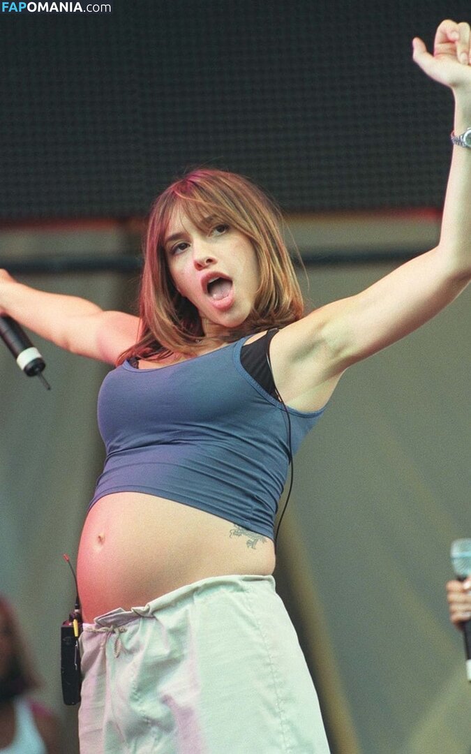 Melanie Blatt / https: / melanieblatt / melblatt Nahý OnlyFans  Uniklá fotka #4