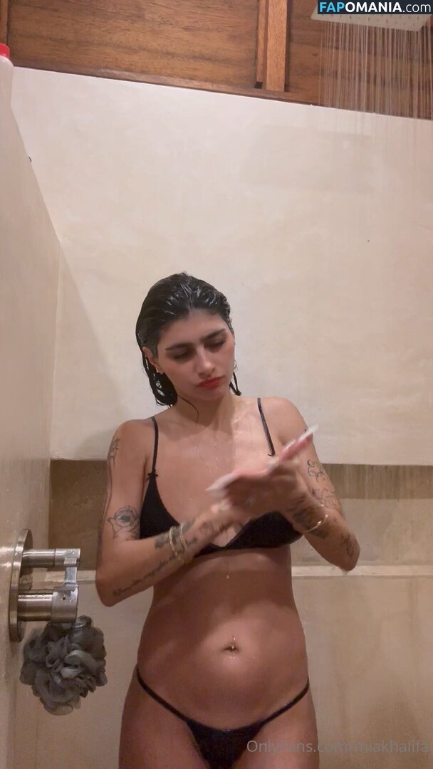 Mia Khalifa / https: / miakhalifa Nahý OnlyFans  Uniklá fotka #123