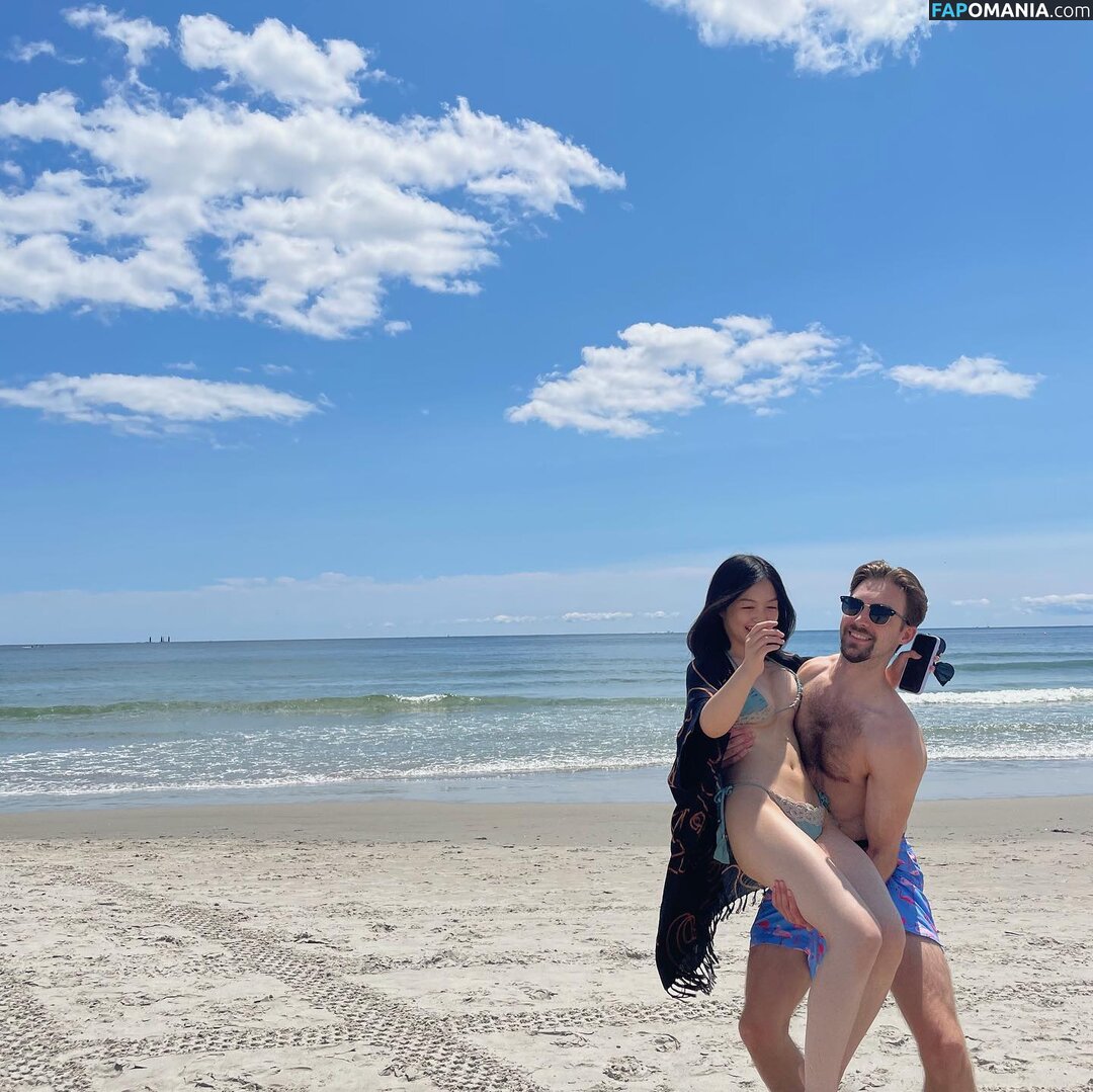 Michaela Zee / michaelazee / sheismichaela Nahý OnlyFans  Uniklá fotka #5