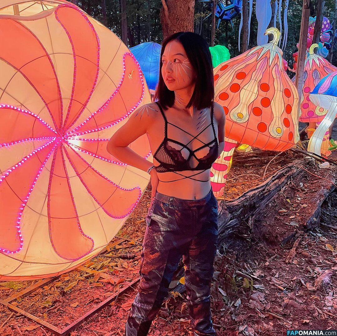 Michaela Zee / michaelazee / sheismichaela Nahý OnlyFans  Uniklá fotka #8