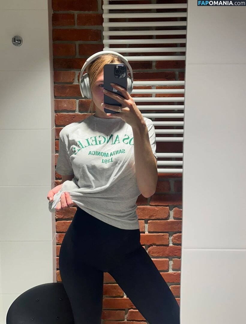 Mihalina Novakovskaya / mihalina_novakovskaya Nahý OnlyFans  Uniklá fotka #1