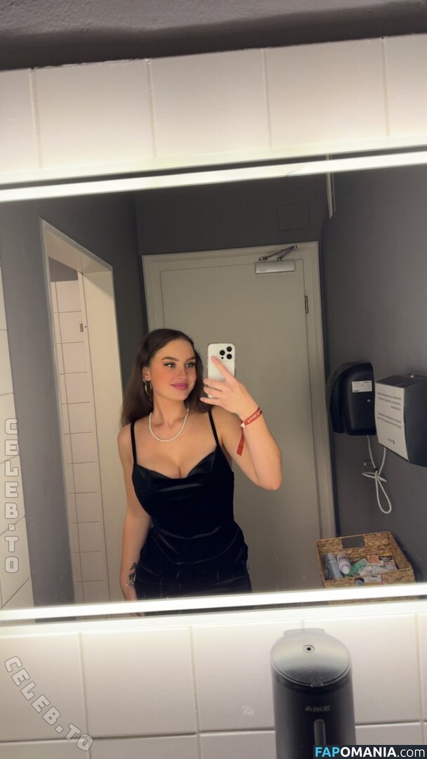 Cesky.chica / Milena Novacek Nahý OnlyFans  Uniklá fotka #1
