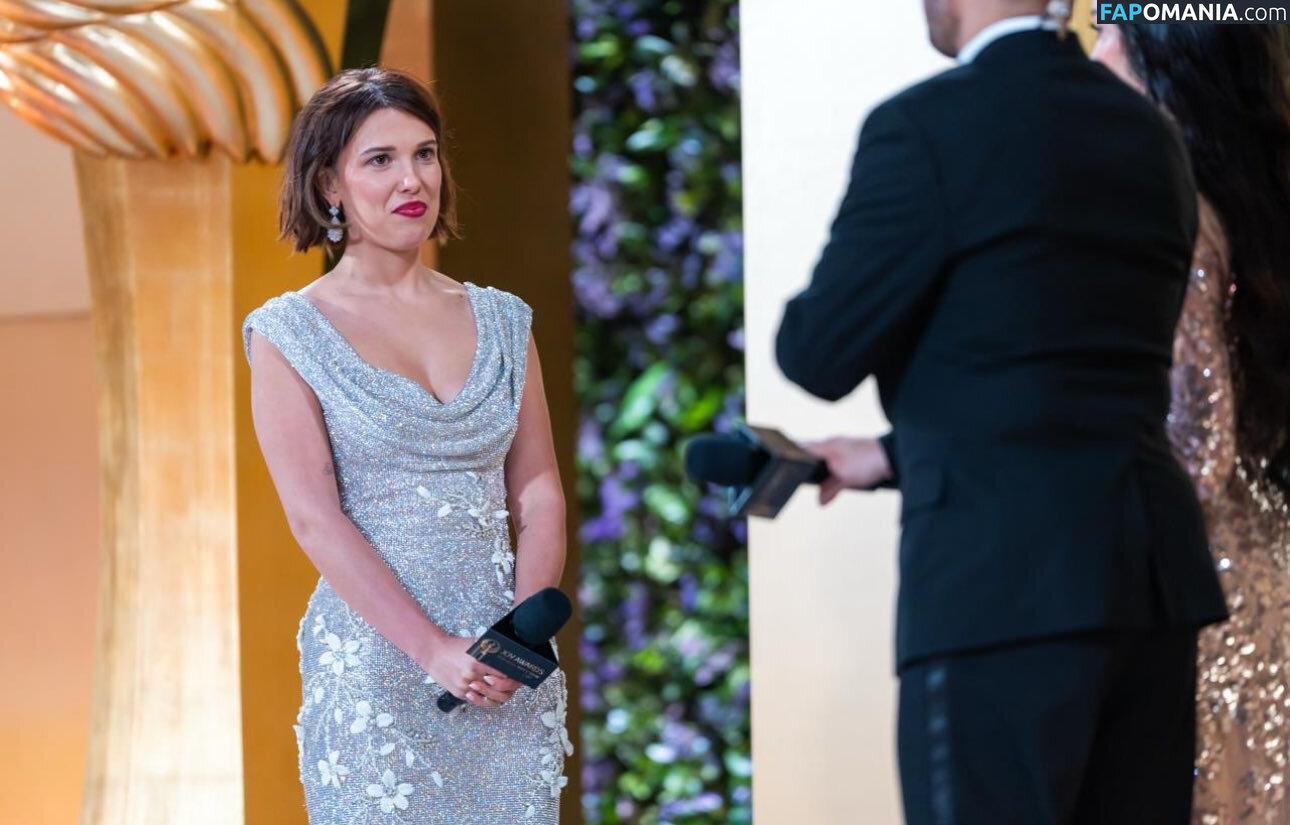 Millie Bobby Brown / milliebobbybrown Nahý OnlyFans  Uniklá fotka #106