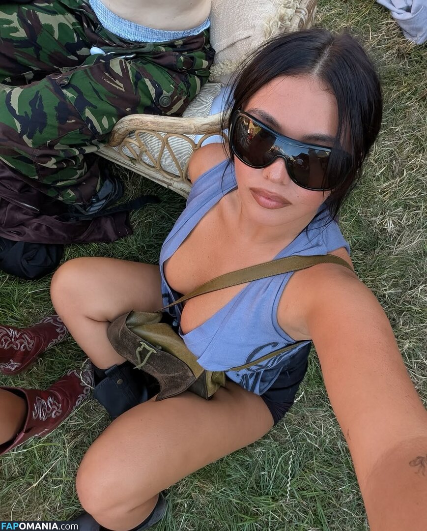 Millie Hannah / explicittbabe / milliehannahhh Nahý OnlyFans  Uniklá fotka #3