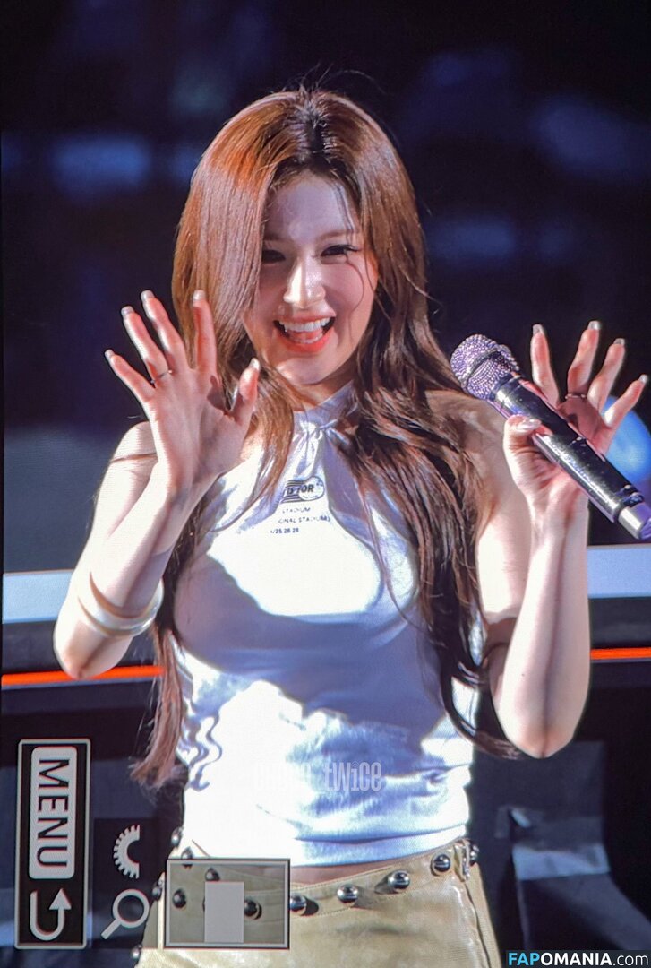 Minatozaki Sana / TWICE / m.by__sana Nahý OnlyFans  Uniklá fotka #24