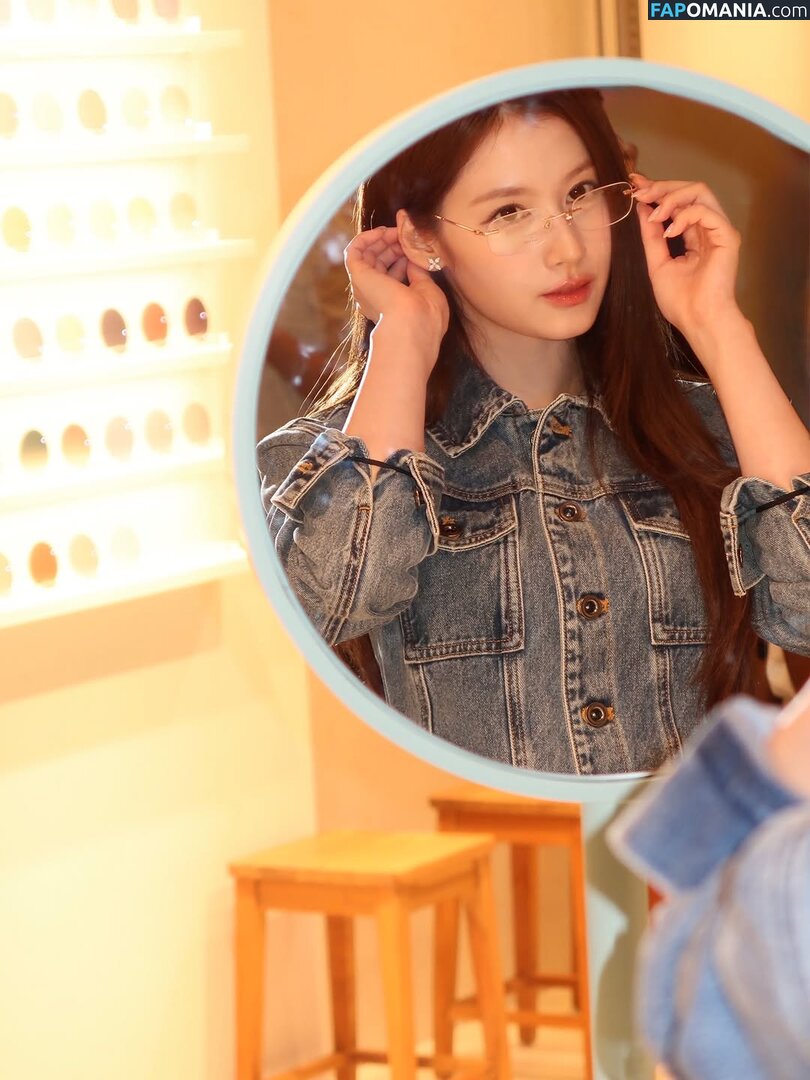 Minatozaki Sana / TWICE / m.by__sana Nahý OnlyFans  Uniklá fotka #57