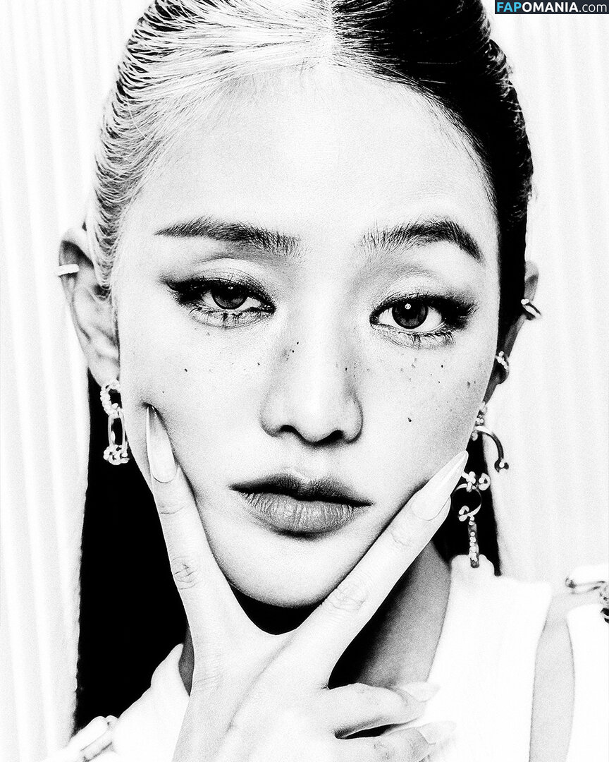 (GI-dle / Minnie (Nicha Yontararak - I-dle / min.nicha Nahý OnlyFans  Uniklá fotka #26