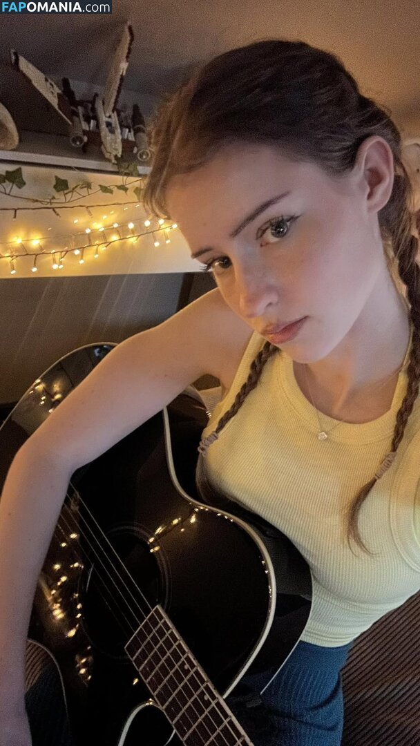 Mira.004 / model_mira Nahý OnlyFans  Uniklá fotka #1487